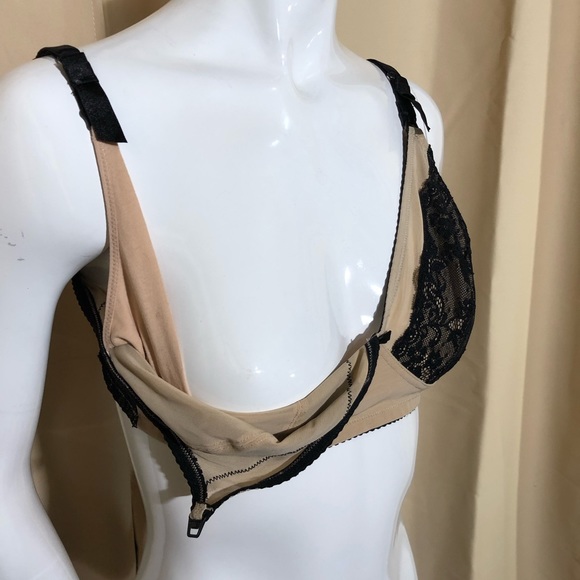 NWT Nursing Bra - 38D - Picture 4 of 7